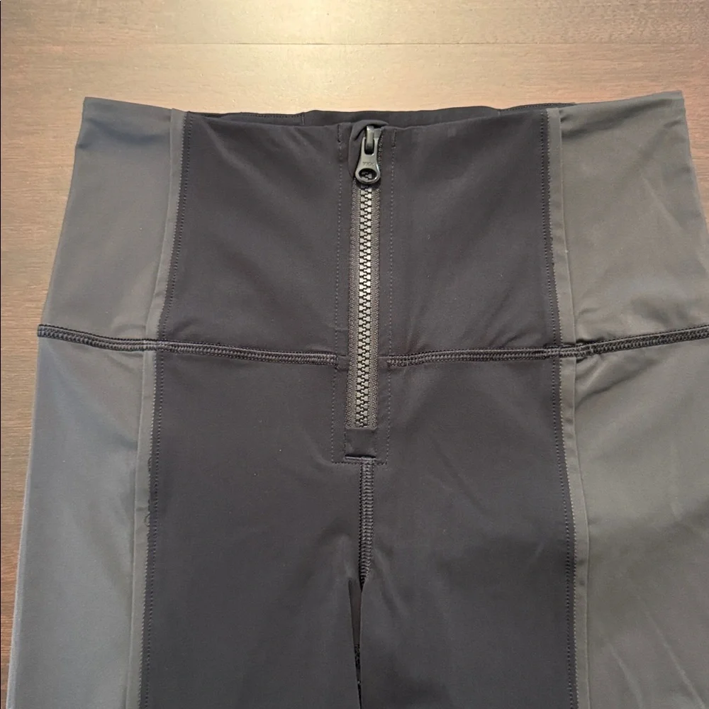 LULULEMON Black Grey Zip Bike Shorts 4/XS